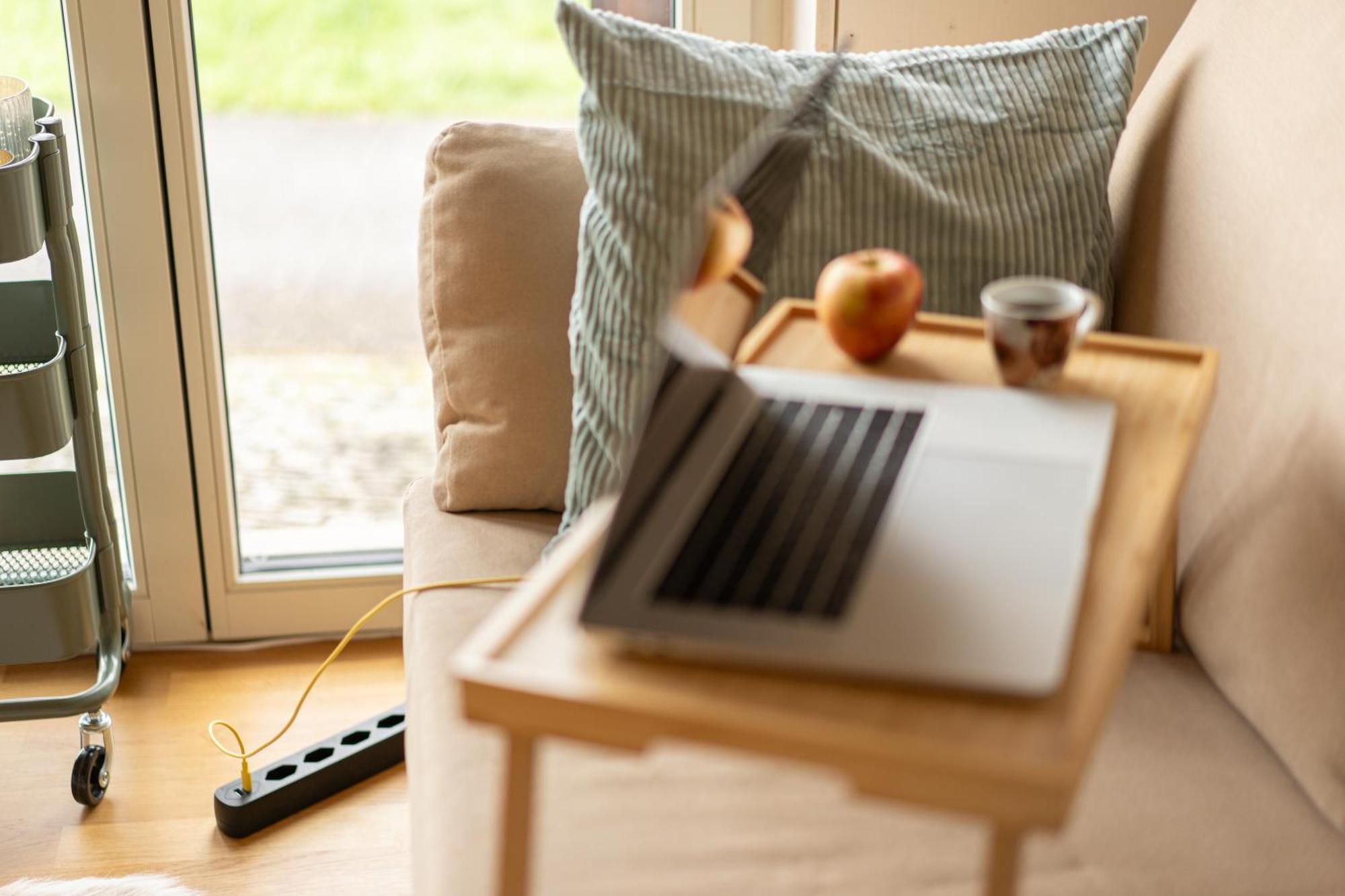 ברוג Tiny House Chez Claudine - Relaxen, Workspace, Naehe Thermen, Netflix, Free Parking & Wifi מראה חיצוני תמונה