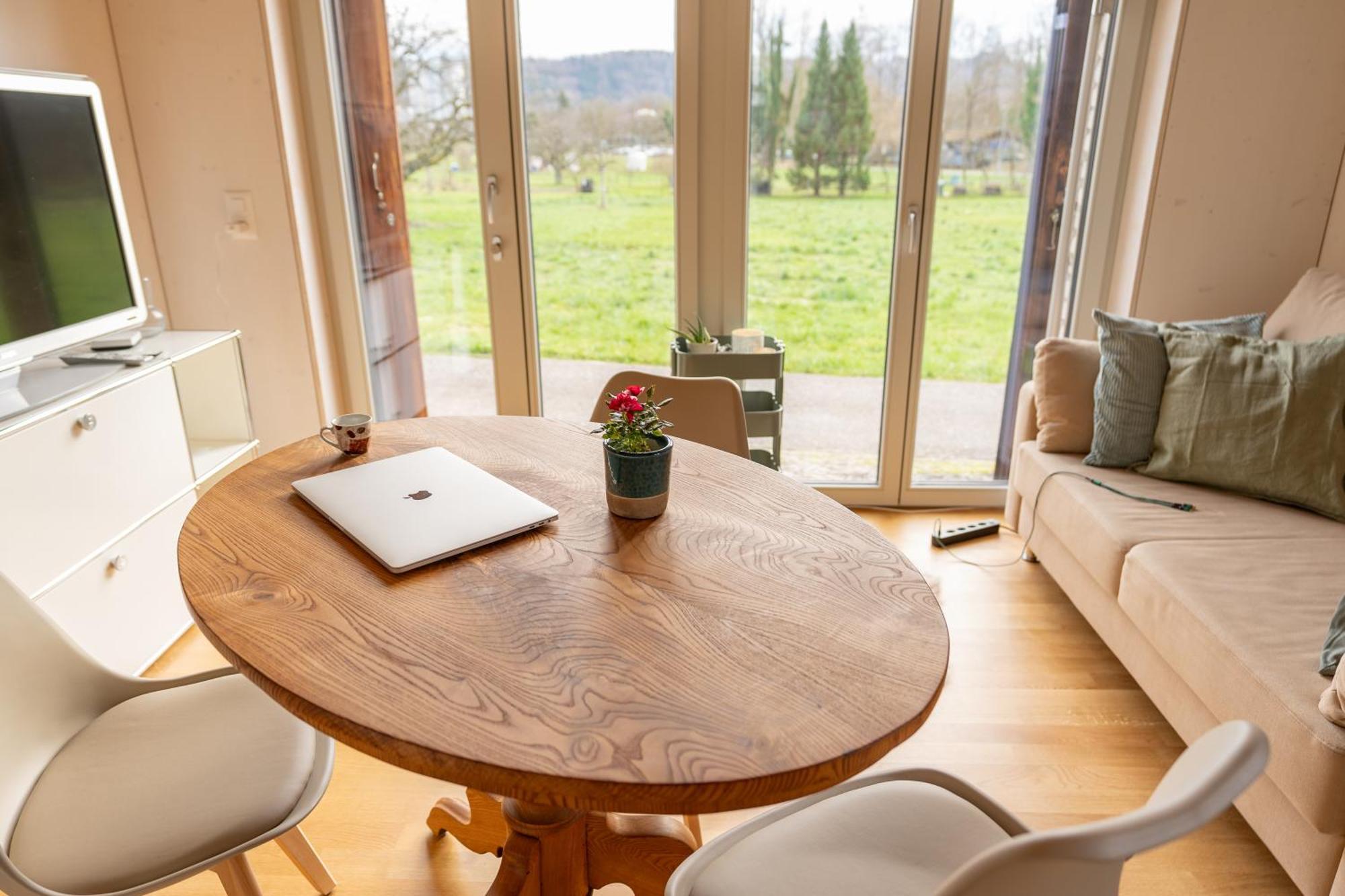 ברוג Tiny House Chez Claudine - Relaxen, Workspace, Naehe Thermen, Netflix, Free Parking & Wifi מראה חיצוני תמונה